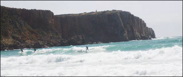 mejores playas para surfear en Portugal