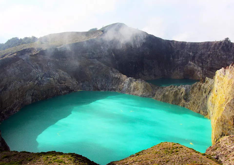 Lagos del Cráter Volcánico Kelimutu