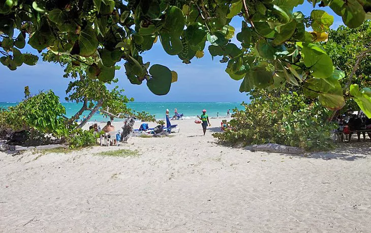 Playa de Fort Clarence