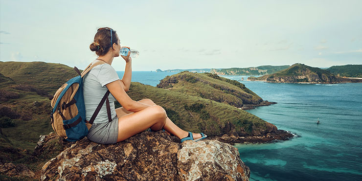 9 formas de reducir el uso de plástico en vacaciones 