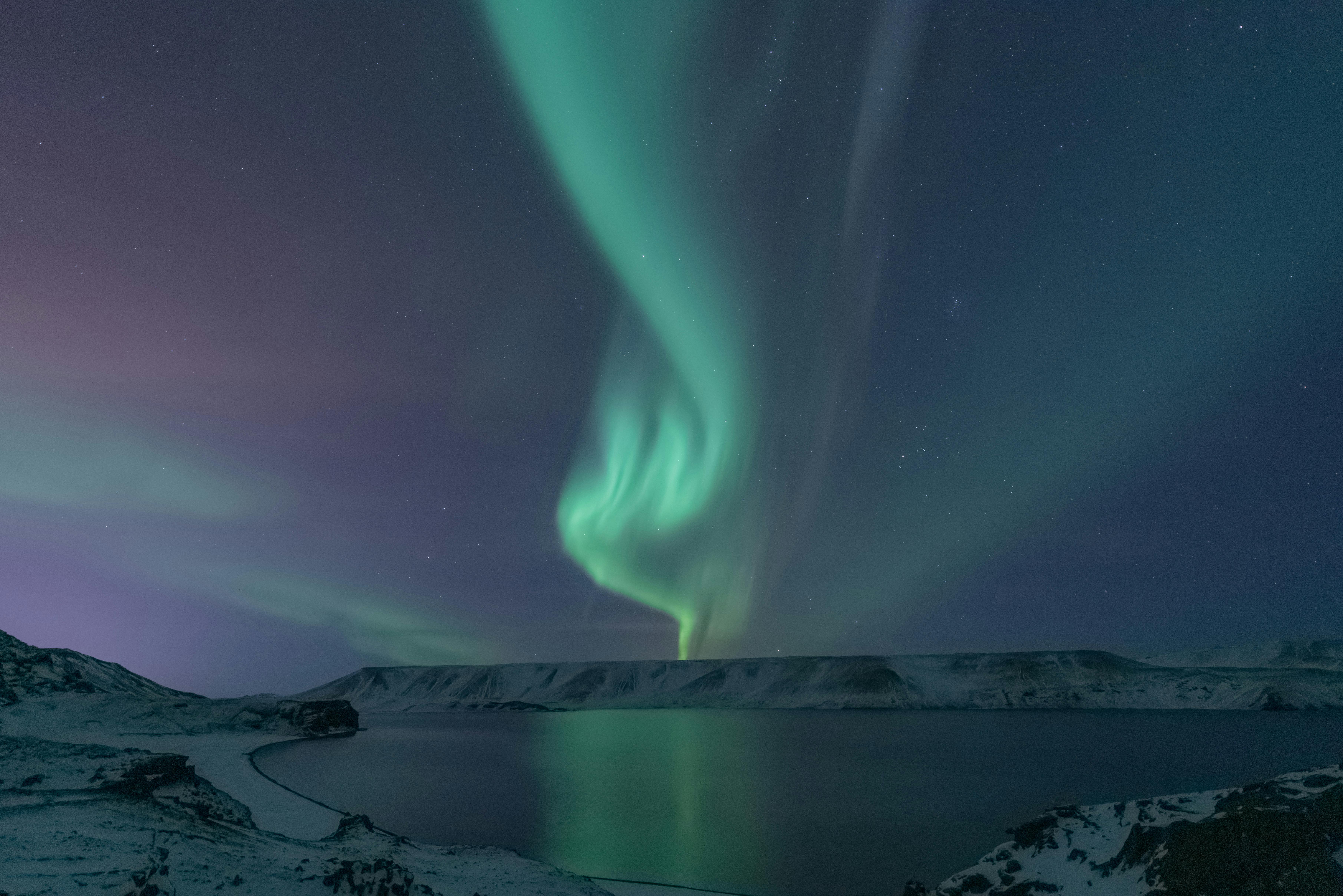 Islandia: Un Viaje a la Tierra del Hielo y el Fuego